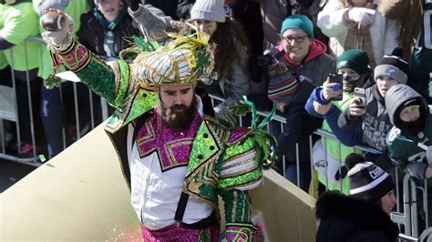 Jason Kelce doesn't hold back in Eagles parade speech