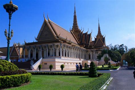 Travel: The Royal Palace Phnom Penh — 3ten — a lifestyle blog