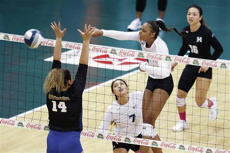 Simply smashing effort by University of Hawaii Rainbow Wahine volleyball team | Honolulu Star ...