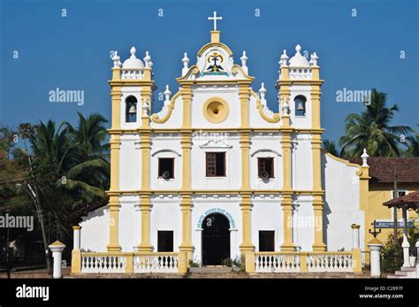 Santa cruz church goa hi-res stock photography and images - Alamy