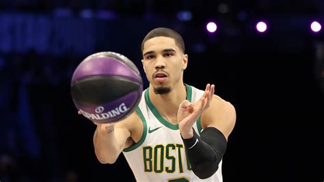 Duke Basketball: Jayson Tatum's half court heave wins Skills Challenge