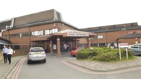 Lincolnshire hospital staff 'want to leave' as NHS struggles to stop ...