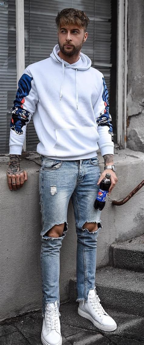 Street Style Fashion - 20 Cool Hoodie Outfits for Men to try in 2019