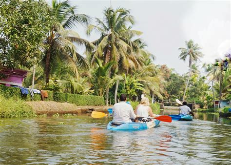 The Best Alleppey Backwaters Tours: Five Ways to See the Backwaters — Travels Of A Bookpacker