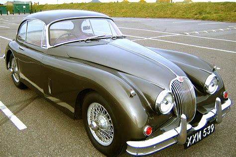 Jaguar XK 150 - Information and photos - MOMENTcar