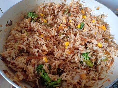 Annapurna: Khao Pad / Vegetarian Thai Fried Rice