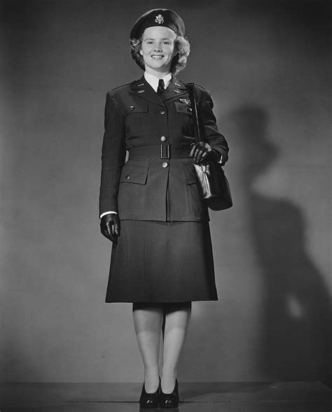 WWII Women's Uniform: What The Servicewomen Wore During The World War II