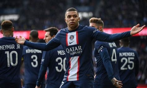 Chelsea interested in signing PSG forward Kylian Mbappe