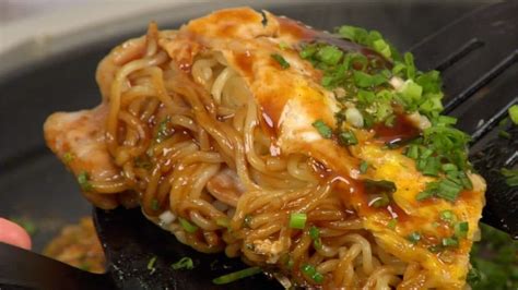 Hiroshima Okonomiyaki Recipe – Cooking with Dog