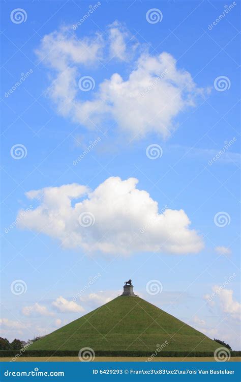 The Lion S Mound of Waterloo Stock Image - Image of history, battlefield: 6429293