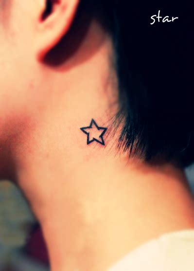 Free Tattoo Designs : Small star tattoo designs