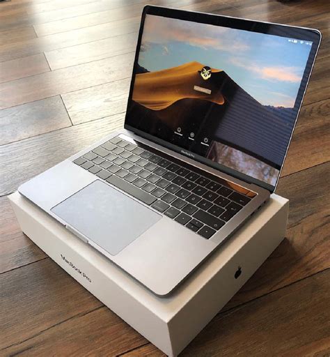 For Sale: Apple MacBook Pro 13.3\\\ - 106000