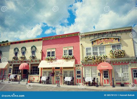 Paisano's On Broadway Editorial Stock Photo - Image: 58578123