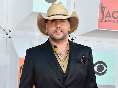 Jason Aldean Crowned Entertainer of the Year at ACM Awards | Sounds ...