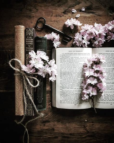 Books And Flowers Wallpapers - Wallpaper Cave