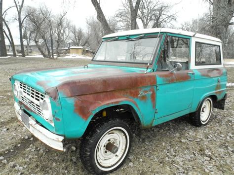 Running Original Uncut 1966 Ford Bronco with Original paint Patina ...