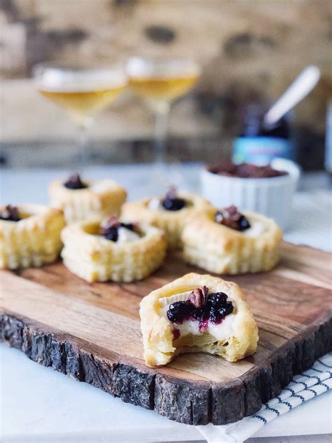 Brie & Jam Puff Pastry Bites Appetizer | herlongwayhome