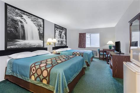 Super 8 by Wyndham Reedsburg | Reedsburg, WI Hotels