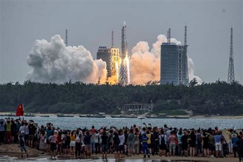 China rocket crash: Expert slams China for close call with debris ...