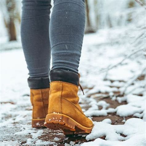 Snow trekking shoes: How to Choose snow trekking shoes