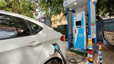 Nearly 900 EV charging stations set up in India so far - Your Gateway to Power Transmission ...