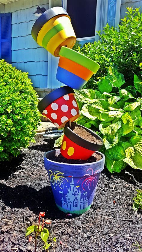 20+ Gorgeous Mickey Mouse Garden Decor Ideas - SWEETYHOMEE