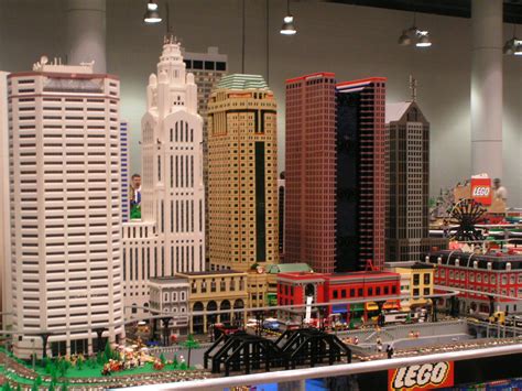 30 Coolest LEGO buildings of ALL TIME!