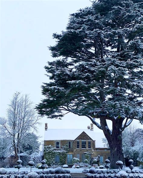 Habitually Chic® » Snow in England