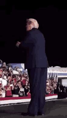 Trump Dancing GIF - Trump Dancing 2020 - Discover & Share GIFs