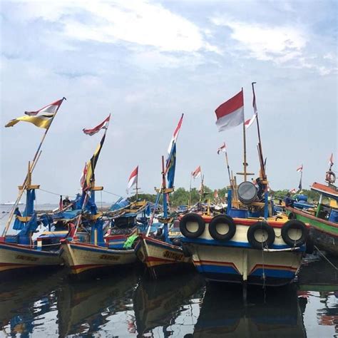 Halaman Unduh untuk file Perahu Nelayan Tradisional yang ke 24