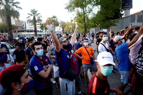 Barcelona In pictures: Protest against Bartomeu leads to fans trying to break into Camp Nou ...