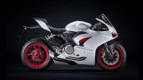 Ducati Introduces a New White Livery for the Panigale V2