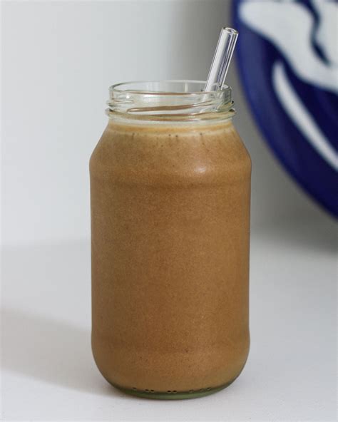 Coffee Banana Smoothie - Ieke Booij