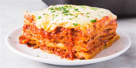 Best Lasagna Bolognese Recipe - How To Make Lasagna Bolognese