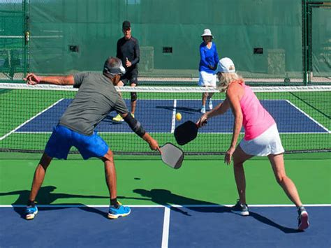 10 Awesome Pickleball Drills for Beginners to Improve Their Game ...