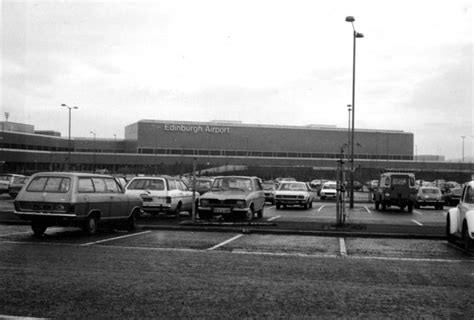 Edinburgh Airport - 1978 © Andrew Richardson cc-by-sa/2.0 :: Geograph Britain and Ireland