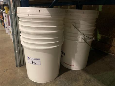 LOT OF LARGE UNUSED PAINT BUCKETS WITH LIDS - Able Auctions