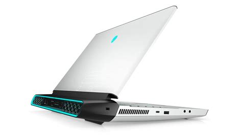 Dell Alienware Area-51m R2 Gaming Laptop | Specifications, Reviews ...