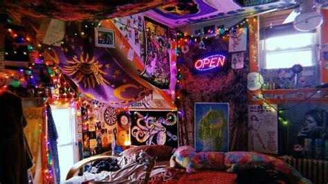 Trippy Room Aesthetic + Trippy Room Ideas | The Other Aesthetic