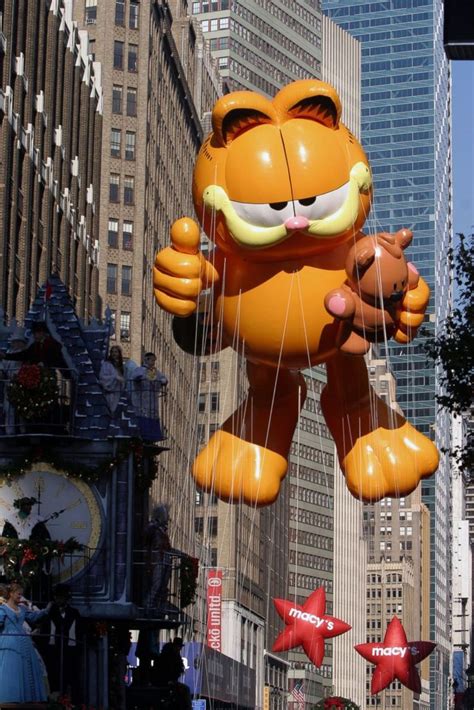 View the 27 Memorable Macy's Thanksgiving Day Parade Balloons photo ...