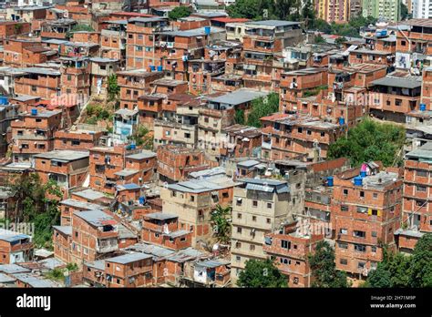 Slums petare venezuela hi-res stock photography and images - Alamy