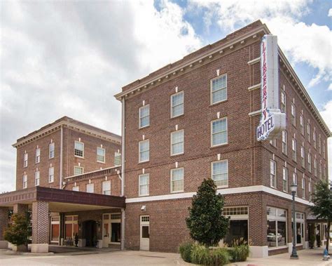 Liberty Hotel Cleburne - Texas Day Use Rooms | Hotels By Day