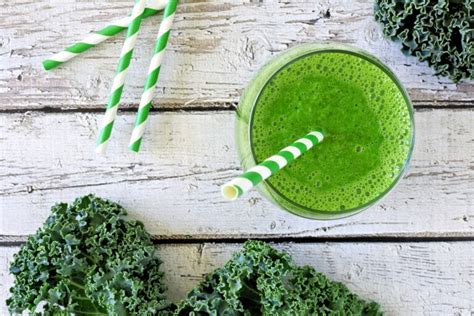 6 Best Juicers for Leafy Greens 2024 - Clean Green Simple