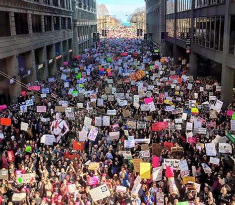 Women's March on Chicago draws thousands to Grant Park - ABC7 Chicago