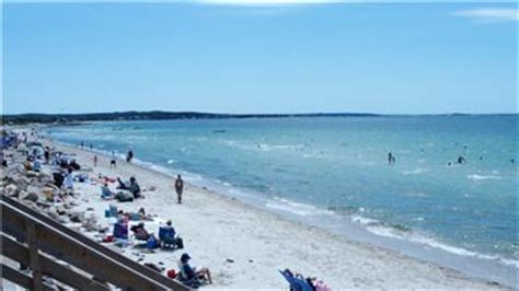 Guide to Falmouth Beaches in Cape Cod, MA - WeNeedaVacation.com