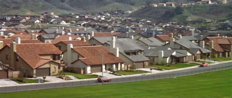 View of a typical Southern California neighborhood in the 80s. Oh the ...