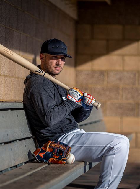 What Pros Wear: Alex Bregman, Easton Reveal New Braided Single Post Glove Pattern Due in October ...