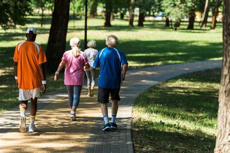 Walking Tips for Seniors – Walking 4 Old Guys