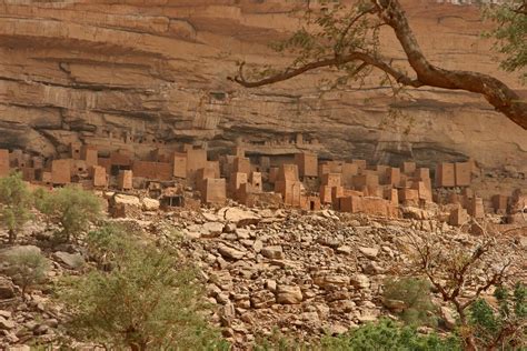 Bandiagara Escarpment Cliff Dwellings – Bandiagara, Mali - Atlas Obscura