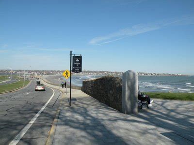 Newport Cliff Walk - Explore the breathtaking views on this world famous trail